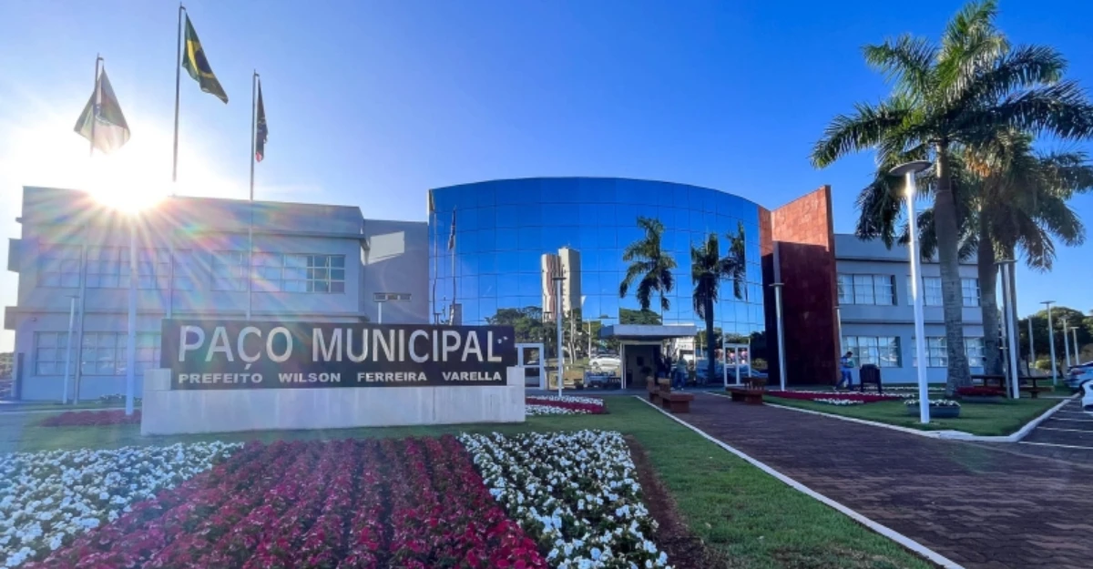 Prefeitura de Cianorte abre processo seletivo com salários de até R$ 4,2 mil