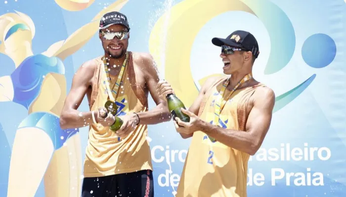 Maringaenses ganham medalha de ouro na 1ª etapa do Circuito Brasileiro de Vôlei de Praia