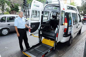 Setrans busca táxi especial para cadeirantes em Maringá.