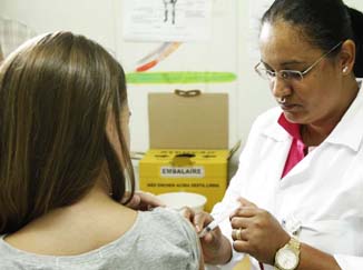 2.500 meninas já foram vacinadas contra o HPV em Maringá.