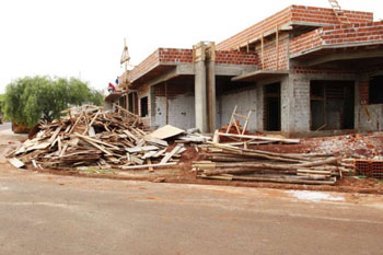 “Operação Caçamba” fiscaliza uso irregular de espaço público em obras.