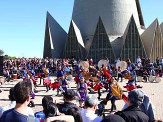 Festival brasileiro de dança japonesa será realizado em Maringá neste fim de semana. Festival brasileiro de dança japonesa será realizado em Maringá neste fim de semana.