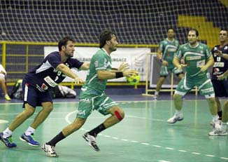 Equipes maringaenses de handebol se preparam para final do Paranaense.