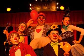 Companhia Meu Clown se apresenta no Teatro Barracão, nesta sexta-feira (26).