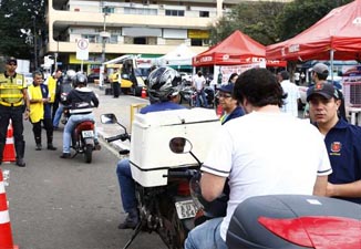 Setrans intensifica fiscalização visando coibir clandestinidade entre mototáxi e motofrete
