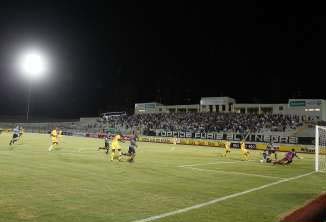 Maringá FC estreia com vitória sobre Madureira (RJ) pela Copa do Brasil