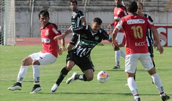 Com vitória elástica fora de casa, Maringá FC garante vaga antecipada no Paranaense