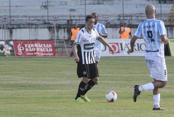 De virada e fora de casa, Maringá FC vence o Londrina