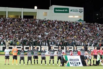 Com casa cheia, Maringá FC é eliminado do Paranaense nos pênaltis