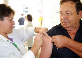 Vacinação da gripe é ampliada para pessoas com 58 e 59 anos