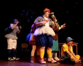 Espetáculo ''Cotidiani Clown'' é destaque no Teatro Barracão Espetáculo ''Cotidiani Clown'' é destaque no Teatro Barracão