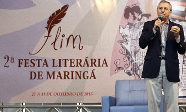 Festa Literária inicia com palestra do escritor e jornalista Laurentino Gomes Festa Literária inicia com palestra do escritor e jornalista Laurentino Gomes