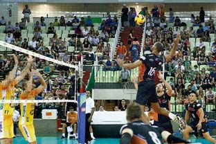 No último jogo do ano, Copel Telecom/Maringá enfrenta o Vôlei Canoas no Ginásio Chico Neto