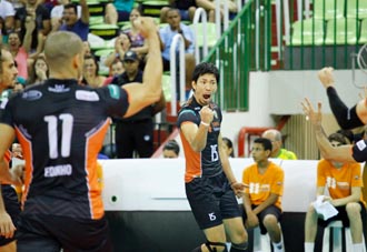 De olho no Pré-Olímpico Mundial, técnico de Vôlei do Japão vem a Maringá observar jogador