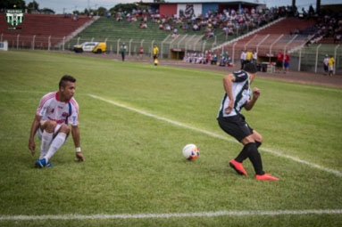 Maringá FC perde para o Toledo e permanece na zona de rebaixamento do Paranaense