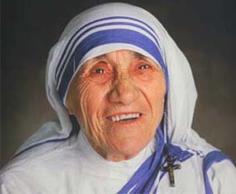 Madre Teresa de Calcutá será canonizada em setembro