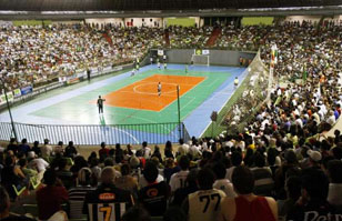 Seleção brasileira se prepara para Copa do Mundo de Futsal com amistoso em Maringá