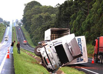 Excesso de carga aumenta risco de acidentes nas estradas