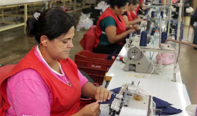 Paraná tem saldo positivo no emprego pelo segundo mês consecutivo este ano