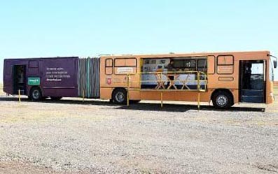 Artesãos de Maringá ganham espaço itinerante para expor e vender produtos Artesãos de Maringá ganham espaço itinerante para expor e vender produtos