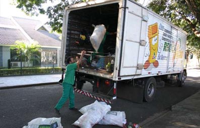 Coleta seletiva avança com 80% de cobertura em Maringá