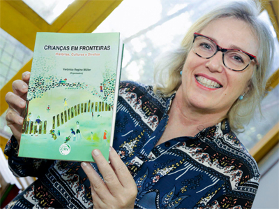 Livro reúne artigos científicos sobre crianças em fronteiras