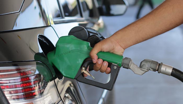 Procon fiscaliza redução do preço do diesel em postos de combustíveis