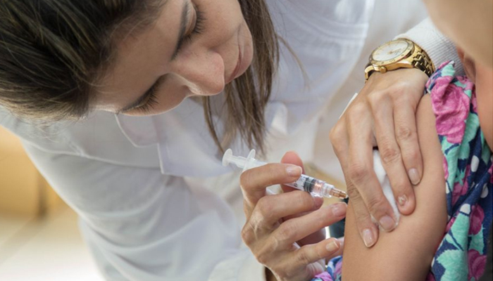 Mais de 435 mil doses de vacinas já foram aplicadas neste ano em Maringá