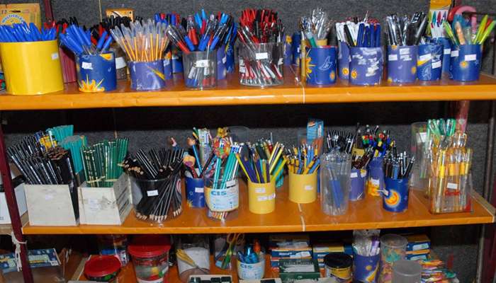 Ipem-PR apreende 3,2 mil itens de material escolar durante Operação Especial Volta às Aulas