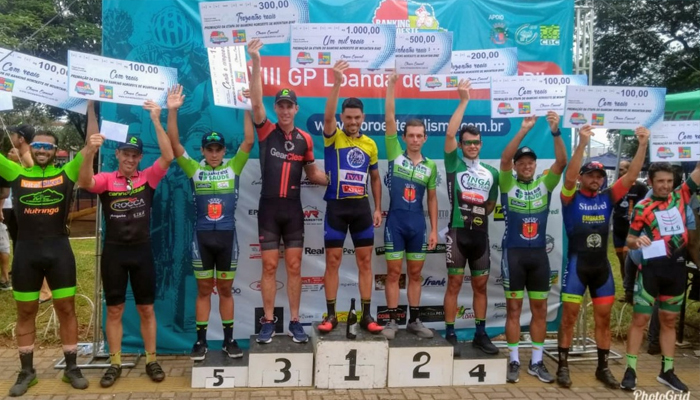 Equipe de Ciclismo de Maringá conquista sete pódios
