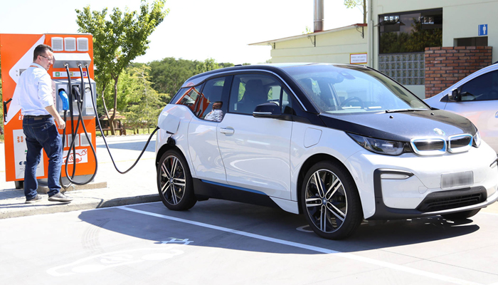 Carros elétricos terão isenção de IPVA até 2022