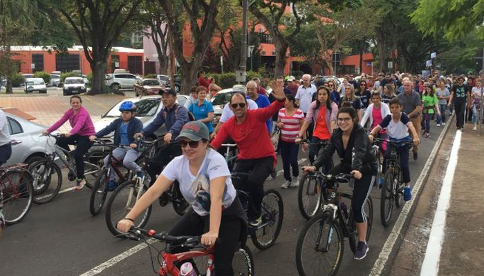 Dia da padroeira de Maringá conta com missa campal e passeio ciclístico