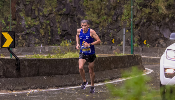 Maringaense é vice-campeão da maior maratona de subida do Brasil