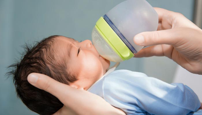 Pesquisadores da UEM transformam leite materno em pó