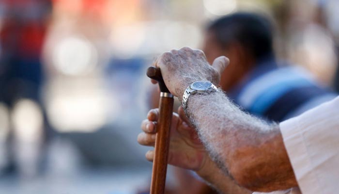 Maringá FM lança promoção para incentivar idosos a permanecer em casa