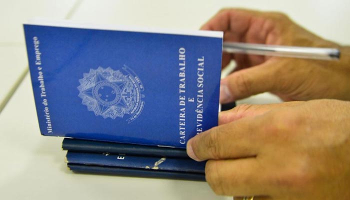 Pedidos de seguro-desemprego aumentam 22,7% no Brasil