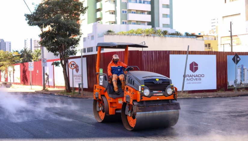 Avenida Horácio Raccanello passa por manutenção de pavimento nesta segunda (28) Avenida Horácio Raccanello passa por manutenção de pavimento nesta segunda (28)