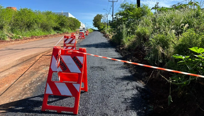 Manutenção asfáltica na Avenida João Pereira é realizada nesta quarta (12)
