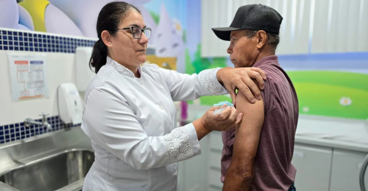Secretaria de Saúde reforça convocação de grupos prioritários da campanha de vacinação contra gripe
