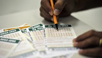 Prêmio da Mega-Sena acumulado em aproximadamente R$ 50 milhões é sorteado nesta quarta (19) 