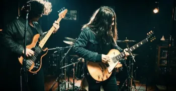 Banda maringaense Ember Brick lança vinil após extensa turnê europeia