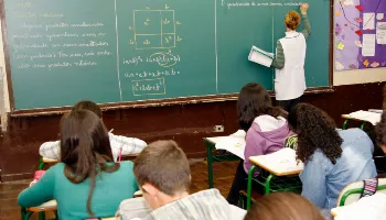 Estudantes ainda podem se matricular na rede estadual de ensino; veja como 