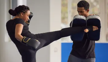 Centro Esportivo do Alvorada oferece aulas gratuitas de kickboxing 