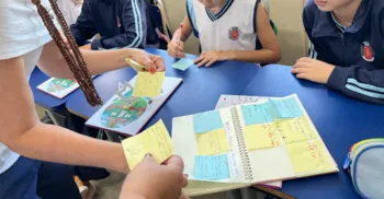 Patrimônios de Maringá viram livro escrito coletivamente por alunos da rede municipal 