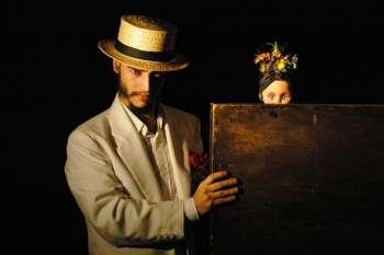 Mostra de Teatro Contemporâneo traz grupos premiados a Maringá Mostra de Teatro Contemporâneo traz grupos premiados a Maringá