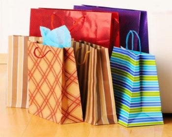 Pesquisa revela que 60% dos lojistas farão promoções para o Dia das Mães. Pesquisa revela que 60% dos lojistas farão promoções para o Dia das Mães.