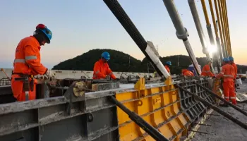 Ponte de Guaratuba entra na reta final de obras 
