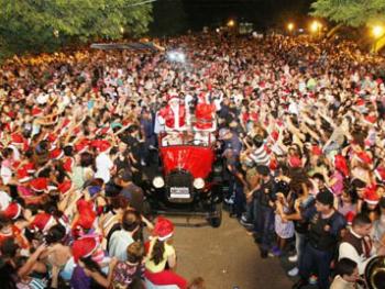 Chegada do Papai Noel será neste sábado na praça da Catedral. Veja programação. 