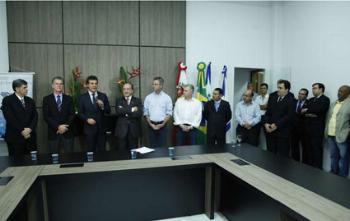 Convênio assinado entre Prefeitura e Estado permite abertura de empresa em 8 dias. 