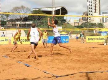 Maringá recebe Circuito Regional de Vôlei de Praia. 